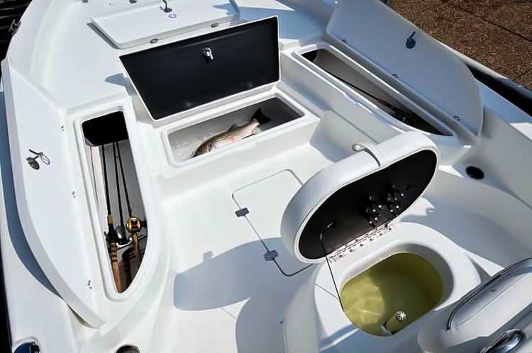 2400-deck-features 2400-deck-features