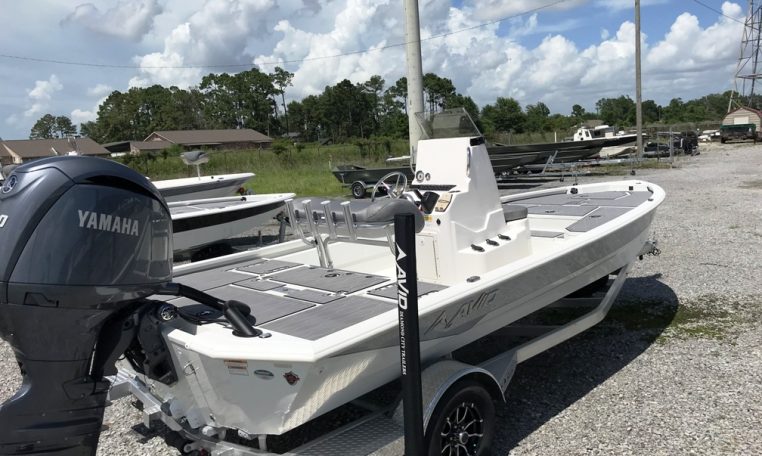 Avid Boats 21 FSX Center Console Aluminum Bay Boat with Yamaha 150 HP Outboard 5