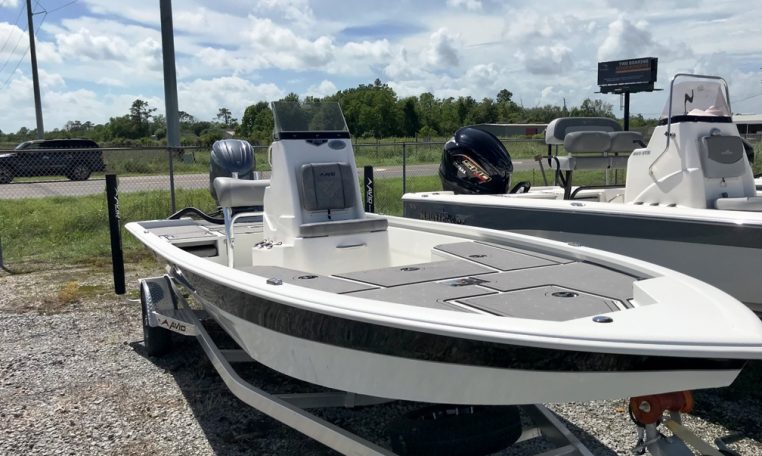 Avid Boats 21 FSX Center Console Aluminum Bay Boat with Yamaha 150 HP Outboard AV21 2566 4