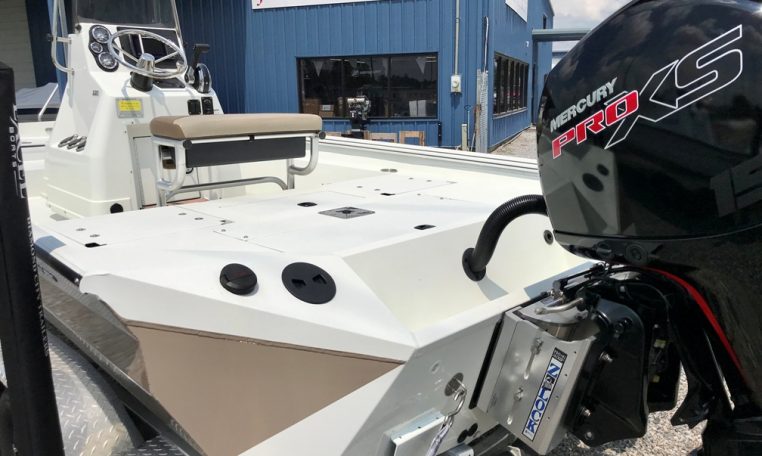 Excel Bay Pro 220 Aluminum Bay Boat Raised Rear Deck and Splashwell