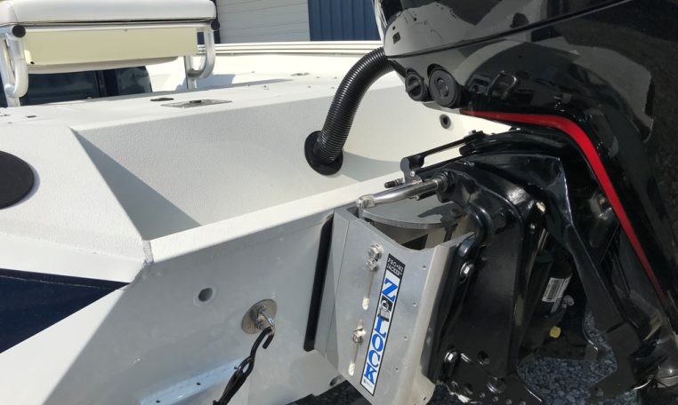 Excel Bay Pro Aluminum Bay Boat with Mercury Outboard and Hydraulic Steering EX20 1184