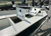 Excel Bay Pro Aluminum Bay Boat with additional front storage EX20 1184