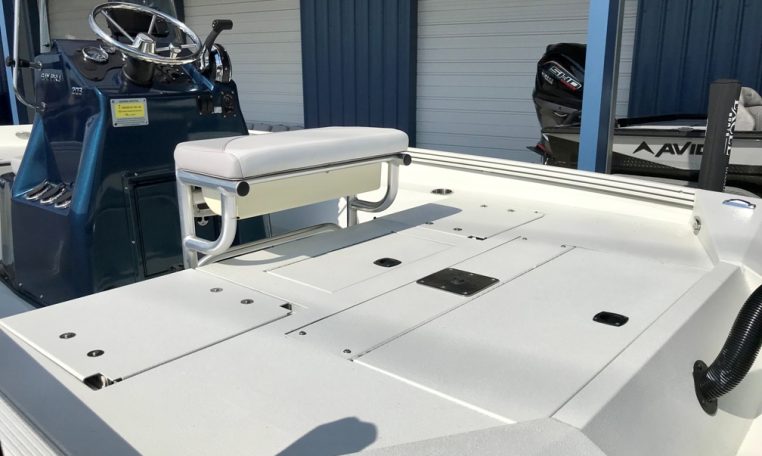 Excel Bay Pro Aluminum Bay Boat with large elevated rear deck for fishing EX20 1184